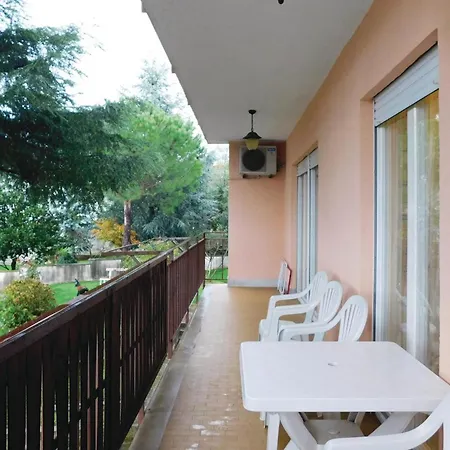 Stunning Apartment In Pula *