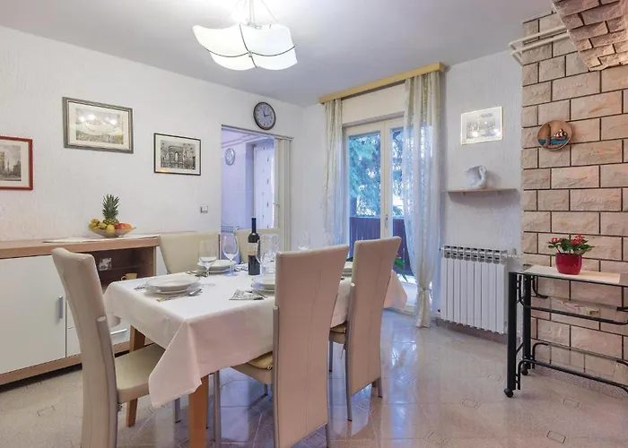 2 Bedroom In * بولا